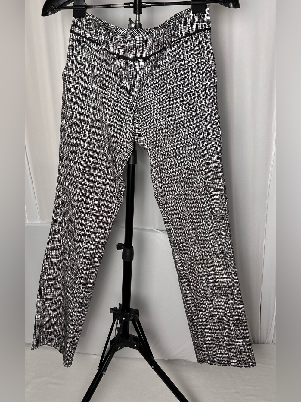 Black & White Plaid Straight-Leg Trousers